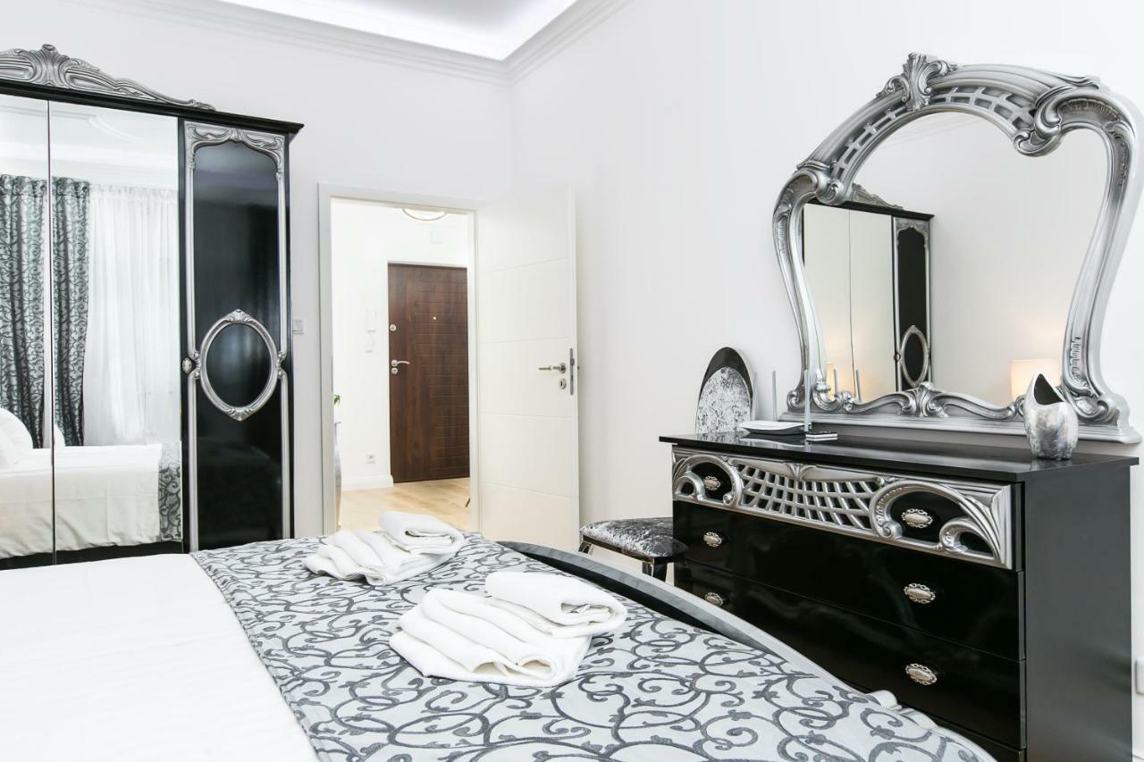 Old Town Cristal Apartment By Otium Cracovia Exterior foto